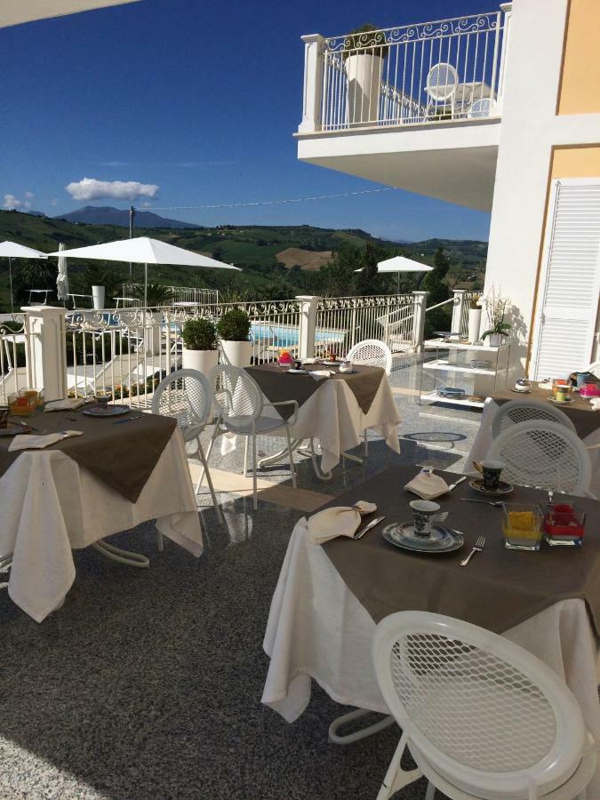 Residenza Delle Grazie Bed & Breakfast Cossignano Exterior photo